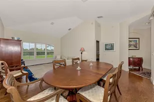 7270 Alicante Dr, Sarasota, FL 34238 - Photo 31