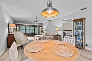 511 Pebble Springs Ct, Winter Haven, FL 33884 - Photo 7