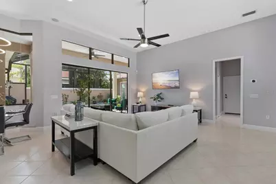 13876 Siena Loop, Lakewood Ranch, FL 34202 - Photo 5