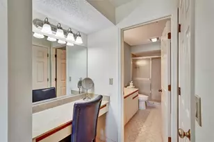 6221 Timberlake Dr, Sarasota, FL 34243 - Photo 17