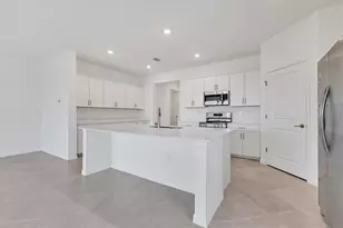 19095 Cabernet Ct, Venice, FL 34293 - Photo 7