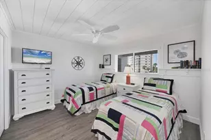 240 Santa Maria St, Venice, FL 34285 - Photo 29