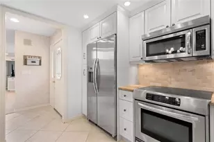1161 Coquille St, Sarasota, FL 34242 - Photo 11