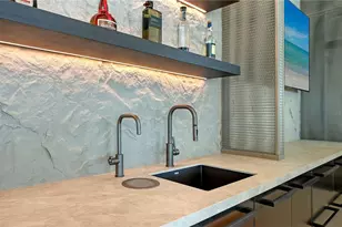 388 S Shore Dr, Sarasota, FL 34234 - Photo 17