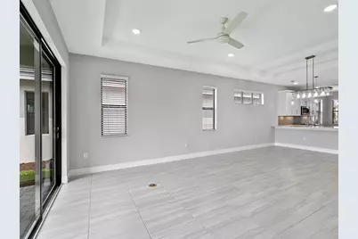 4927 Carova Way, Lakewood Ranch, FL 34211 - Photo 7