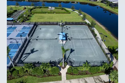4927 Carova Way, Lakewood Ranch, FL 34211 - Photo 43