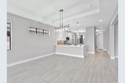 4927 Carova Way, Lakewood Ranch, FL 34211 - Photo 11