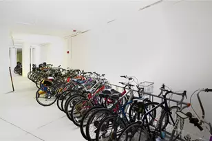 1300 Benjamin Franklin Dr, Sarasota, FL 34236 - Photo 41