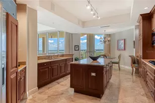1300 Benjamin Franklin Dr, Sarasota, FL 34236 - Photo 13