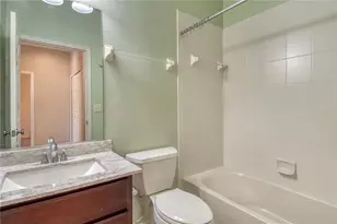 3486 Parkridge Cir, Sarasota, FL 34243 - Photo 23