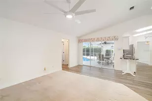 4817 61st Ave Dr W, Bradenton, FL 34210 - Photo 11