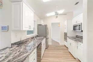 4817 61st Ave Dr W, Bradenton, FL 34210 - Photo 5