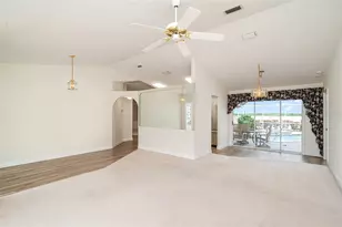 4817 61st Ave Dr W, Bradenton, FL 34210 - Photo 7