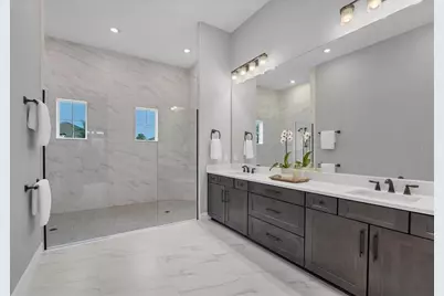 15107 Derna Terrace, Lakewood Ranch, FL 34211 - Photo 23