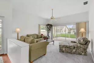 4717 Peridia Blvd E, Bradenton, FL 34203 - Photo 5