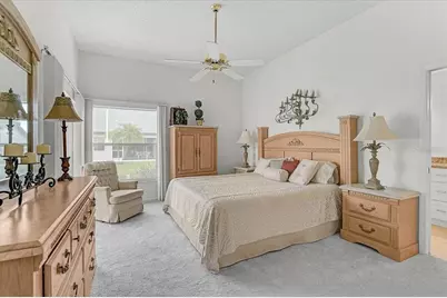 4717 Peridia Boulevard E, Bradenton, FL 34203 - Photo 9