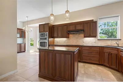 11065 Barnsley Drive, Venice, FL 34293 - Photo 5