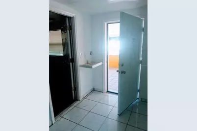 805 22nd Avenue W, Bradenton, FL 34205 - Photo 3