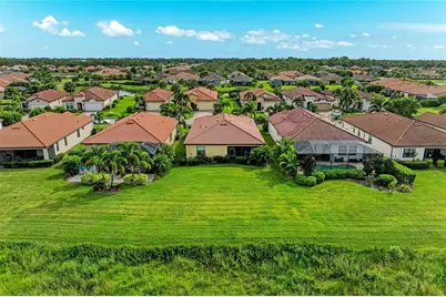 10221 Loch Lomond Drive, Bradenton, FL 34211 - Photo 41