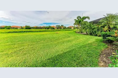 10221 Loch Lomond Drive, Bradenton, FL 34211 - Photo 37