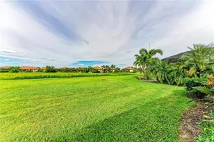 10221 Loch Lomond Dr, Bradenton, FL 34211 - Photo 37