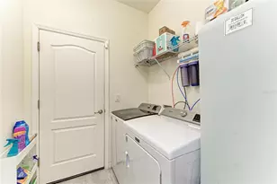 10221 Loch Lomond Dr, Bradenton, FL 34211 - Photo 35