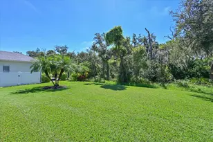 4826 Lake Breeze Terrace, Sarasota, FL 34243 - Photo 37