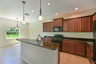 4826 Lake Breeze Terrace, Sarasota, FL 34243 - Photo 13