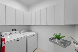 4470 Kariba Lake Terrace, Sarasota, FL 34243 - Photo 23