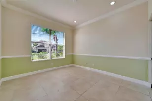 6507 37th St E, Sarasota, FL 34243 - Photo 11