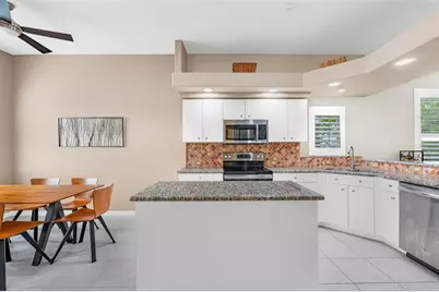 7161 Drewrys Bluff, Bradenton, FL 34203 - Photo 5