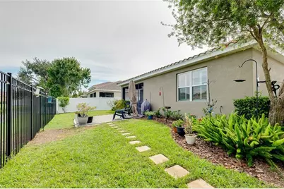 5438 Cartagena Drive, Sarasota, FL 34233 - Photo 47