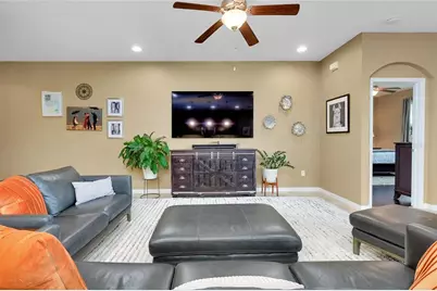 5438 Cartagena Drive, Sarasota, FL 34233 - Photo 11