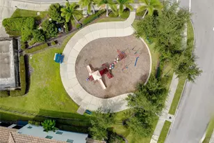 5438 Cartagena Dr, Sarasota, FL 34233 - Photo 71