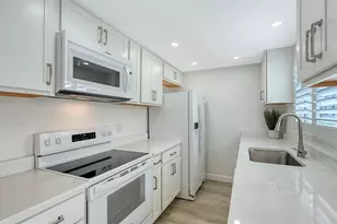 6020 Midnight Pass Rd, Siesta Key, FL 34242 - Photo 13