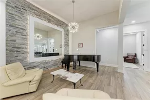 990 Seascape Pl, Sarasota, FL 34240 - Photo 11