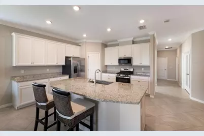 2607 Avolet Court, Lakewood Ranch, FL 34211 - Photo 9