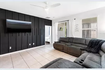 5702 Los Robles Court, Palmetto, FL 34221 - Photo 9