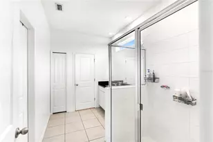 5702 Los Robles Ct, Palmetto, FL 34221 - Photo 19