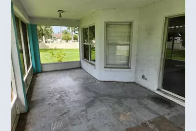 6803 34th Avenue E, Palmetto, FL 34221 - Photo 5