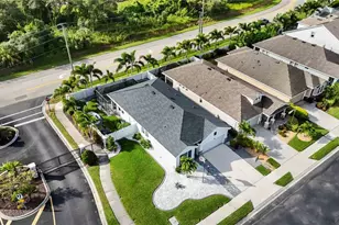 3926 Sunshine Pine Ave, Bradenton, FL 34203 - Photo 49