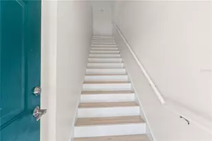 8911 Manor Loop, Lakewood Ranch, FL 34202 - Photo 9