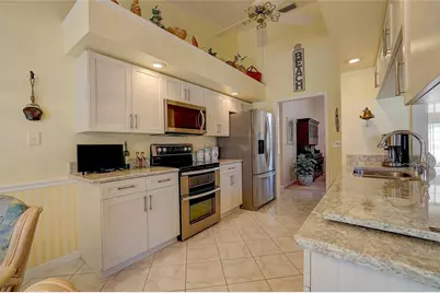 4443 Del Sol Boulevard S, Sarasota, FL 34243 - Photo 9