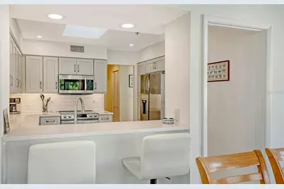 1922 Harbourside Drive #1104, Longboat Key, FL 34228 - Photo 19