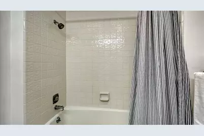 1922 Harbourside Drive #1104, Longboat Key, FL 34228 - Photo 33