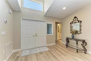 7865 Pine Trace Dr, Sarasota, FL 34243 - Photo 5