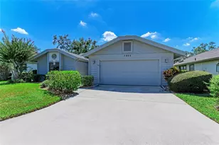 7865 Pine Trace Dr, Sarasota, FL 34243 - Photo 3