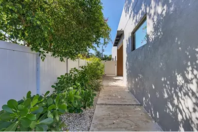 2222 Webber Street, Sarasota, FL 34239 - Photo 11