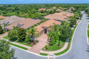 14215 Kinglet Ter, Lakewood Ranch, FL 34202 - Photo 9