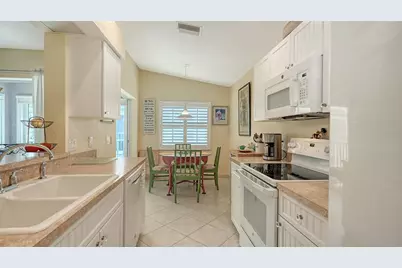 5682 Sheffield Greene Circle #78, Sarasota, FL 34235 - Photo 5